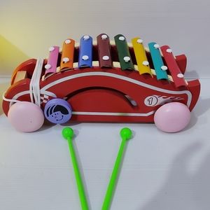 Kis wooden xylophone